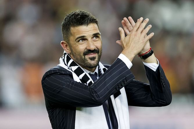 "Watching them play gives plenty of reasons to be hopeful" - David Villa on Barcelona's chances to win silverware this season