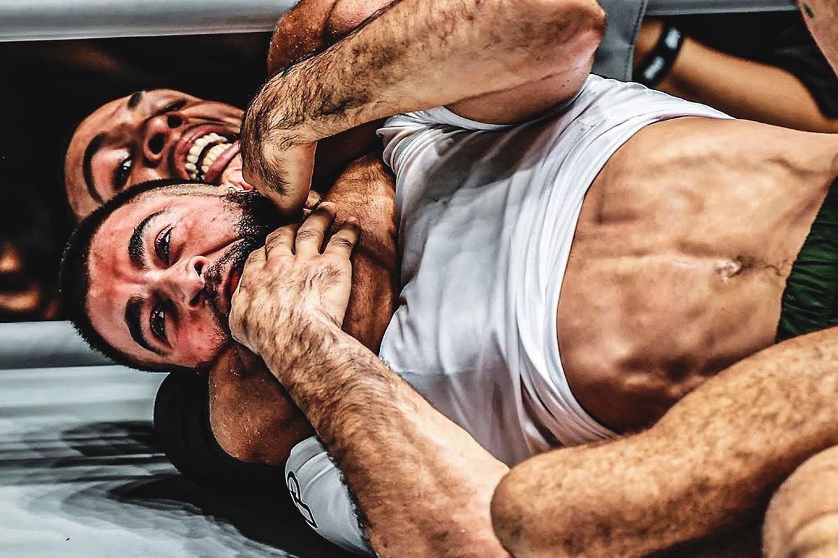 Tye Ruotolo (back) chokes out Dagi Arslanaliev [Photo via ONE Championship]