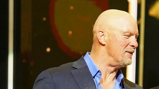 Stone Cold found IYO SKY backstage for a message after her WrestleMania 41 win