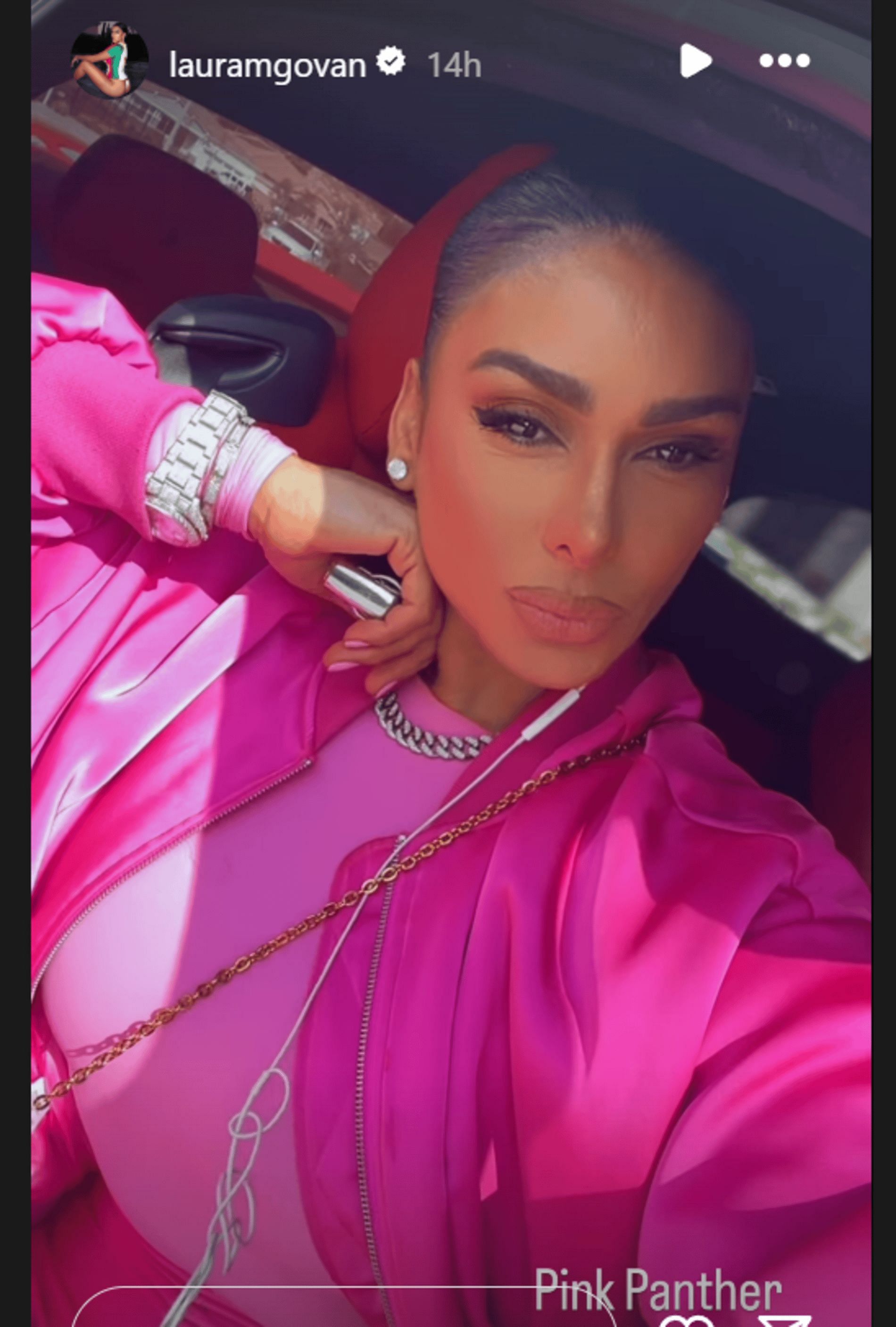 Laura Govan glams it up in an all-pink outfit on social media (Image via Instagram/@lauramgovan)