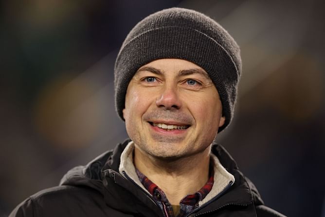 Does Pete Buttigieg have children? What we know about the former Presidential candidate’s family amid Andrew Schulz podcast appearance