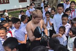 "Heart of gold" - Fans can't help but love Takeru Segawa's heartwarming donations to schoolchildren in Vietnam