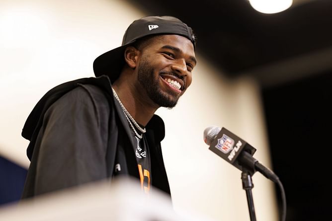 Devin Hester claims Shedeur Sanders should be a top five pick in 2025 NFL draft - "It's no question"