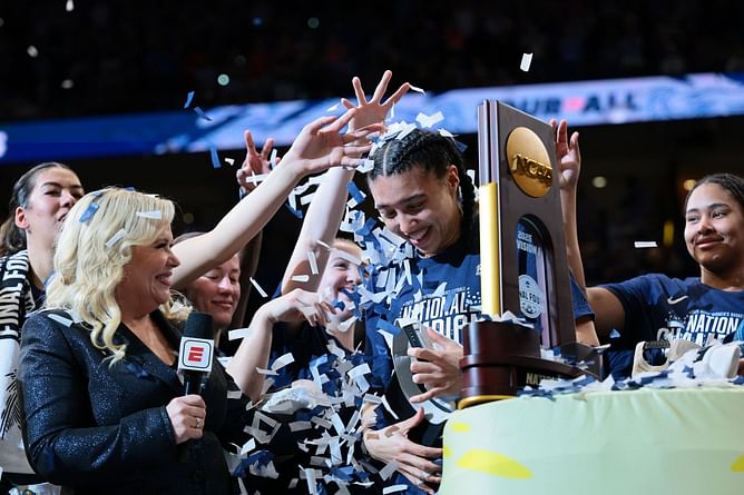 Azzi Fudd stats today: How did UConn star fare vs South Carolina in Women's March Madness Championship game (Apr. 6)