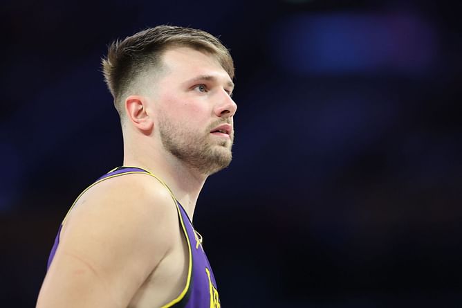 "Just wanna go to Vegas" - NBA fans react to Mavericks losing more than $1,000,000 this season after Luka Doncic's shock trade