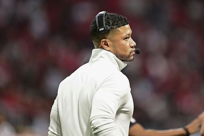 "He is going to Notre Dame, so they will knock him down": Fans back four-star RB Javian Osborne's father for ranking snub
