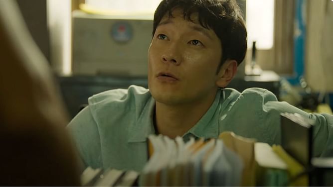 “Nobody cares about a drama 3 years ago” — Fans disappointed as MBC postpones Judge Lee Han Young release over Disney+’s Big Bet re-release