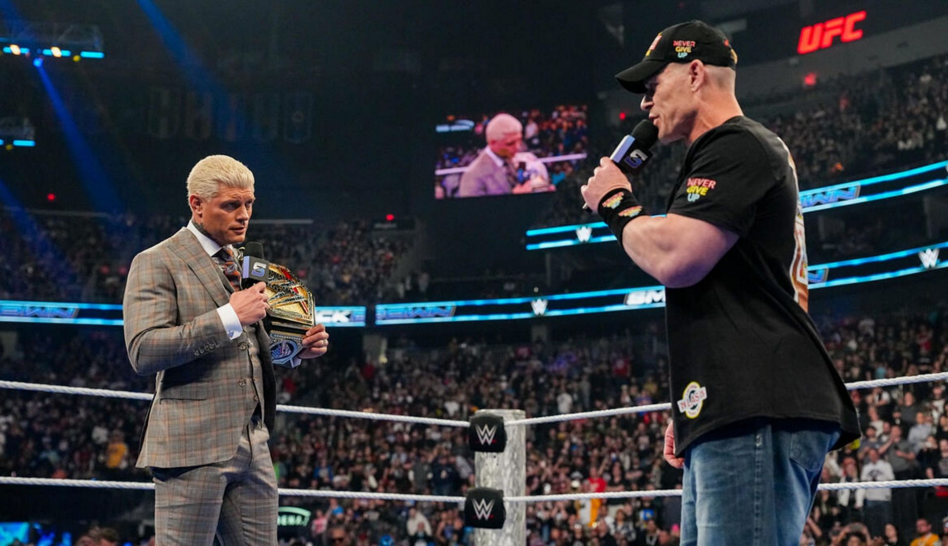 कोडी रोड्स के खिलाफ प्रोमो कट करते हुए जॉन सीना (Photo: WWE.com)