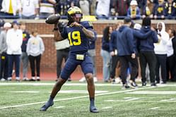 Oregon's Dakorien Moore shares 3-word reaction to elite Michigan signee Bryce Underwood's Spring game photos