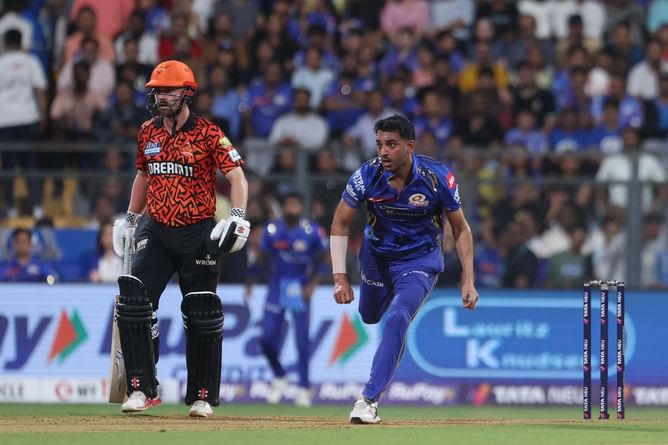 Deepak Chahar attends Bollywood movie premiere with sister ahead of MI vs CSK IPL 2025 match [Watch]