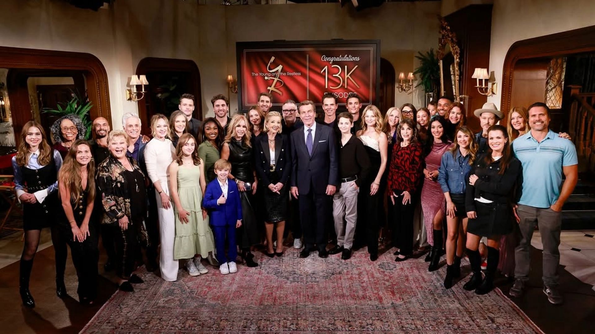 The cast of The Young and the Restless (Image via Instagram/@youngandrestlesscbs)