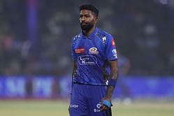 Hardik Pandya signs a Champions Trophy jersey for India teammate after SRH vs MI IPL 2025 match [Watch]