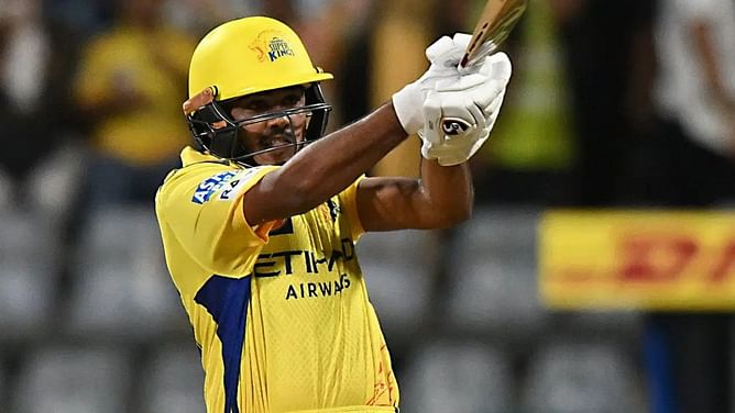 "Playing some shots like these are children's games" - Fans in awe of debutant Ayush Mhatre's fiery knock in MI vs CSK IPL 2025 game