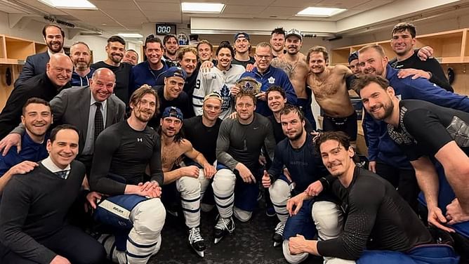Maple Leafs' Mitch Marner, Auston Matthews laud assistant equipment manager Tom Blatchford for reaching 1500 NHL games