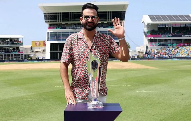 Irfan Pathan gets support from veteran Bollywood actor after being snubbed from IPL 2025 commentary