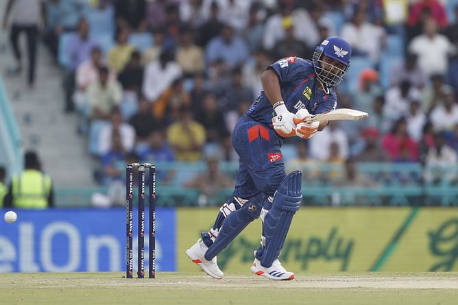 'Apna waala daal na': Fuming Rishabh Pant yells at bowler as stump mic comment goes viral in LSG vs DC IPL 2025 match [Watch]