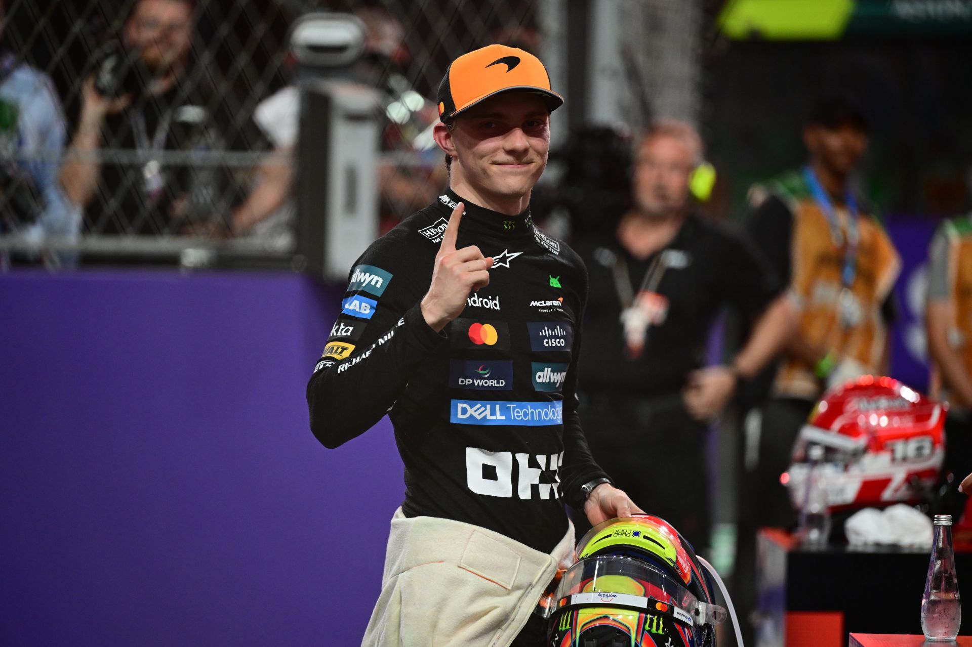 Damon Hill drops 4-word reaction to Oscar Piastri taking over as the F1 championship leader