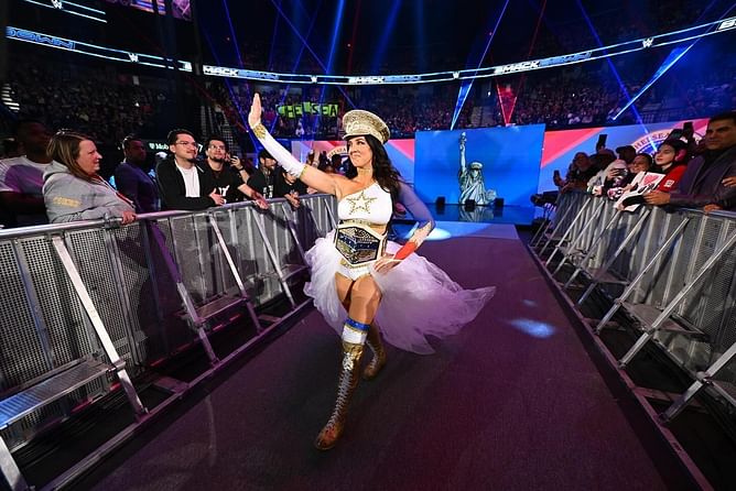 WWE SmackDown में चैंपियनशिप हारने के बाद फेमस सुपरस्टार ने किया विरोध, Triple H से की बड़ी मांग
