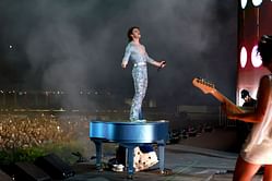 “WTF hes actually talented” — Internet reacts to Benson Boone performing Queen’s Bohemian Rhapsody with Brian May at Coachella