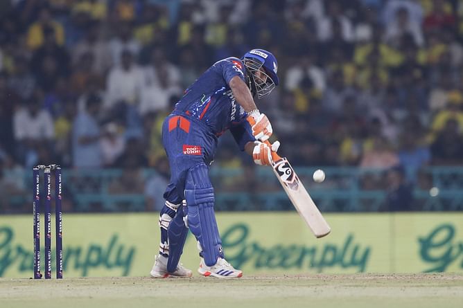 “He’s nowhere near” - Veteran India batter’s brutal comparison between Rishabh Pant and MS Dhoni after LSG vs DC IPL 2025 match