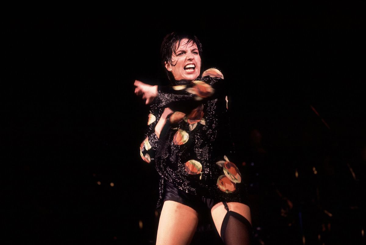 Liza Minnelli performs for first time in years after health struggles
