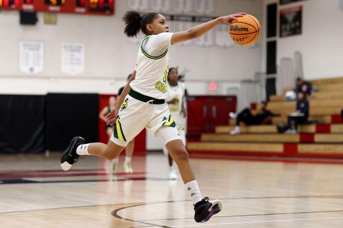 Adidas basketball drops 2-word message for elite hooper Kaleena Smith following her dominance at the 3SSB Circuit