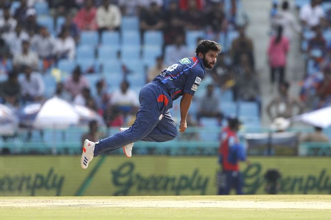 LSG vs GT: शार्दुल ठाकुर ने पूरा किया स्पेशल 'दोहरा शतक', T20 क्रिकेट में बड़ी उपलब्धि की अपने नाम