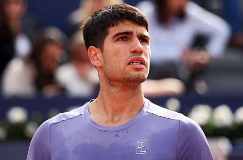 Alcaraz in action at the Barcelona Open Banc Sabadell 2025 - Source: Getty