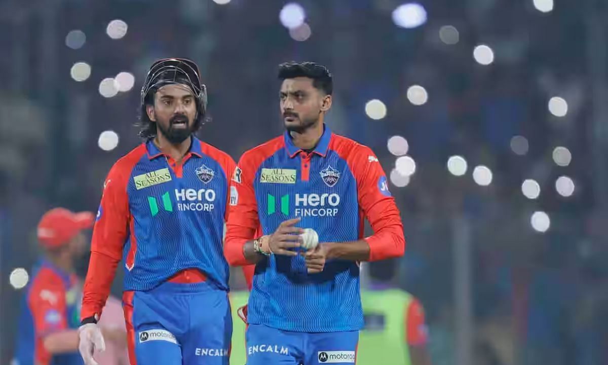 दिल्ली कैपिटल्स के कप्तान  अक्षर पटेल (Image credits: IPLt20)