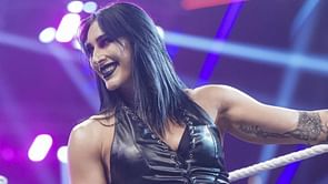 Rhea Ripley shares intimate moment with female WWE star backstage at RAW