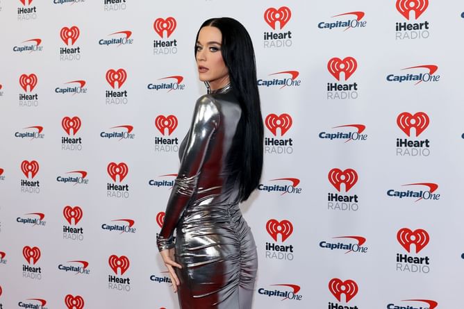 What did Lily Allen say about Katy Perry? Singer apologizes for Blue Origin space flight comment