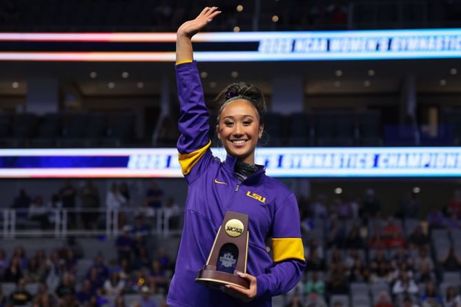 Jordan Chiles' UCLA teammate's heartfelt moment with NCAA vault champ Kailin Chio impresses fans