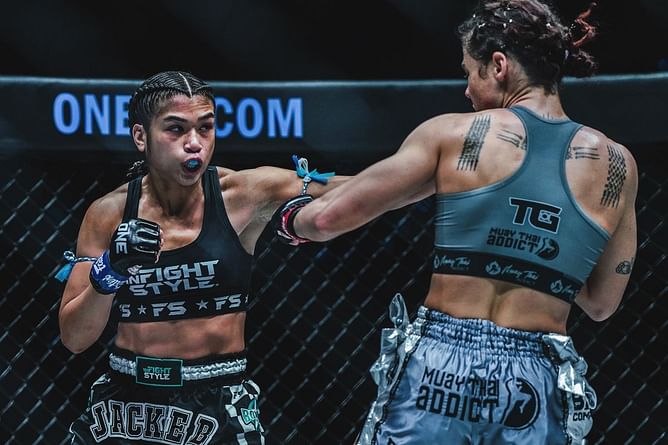 FREE FULL FIGHT: Jackie Buntan lights up tough foe in dominant beatdown in front of a mental Manila crowd