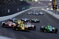 Alex Palou leads a bunch of cars at the 108th Running of the Indianapolis 500 - Source: Getty