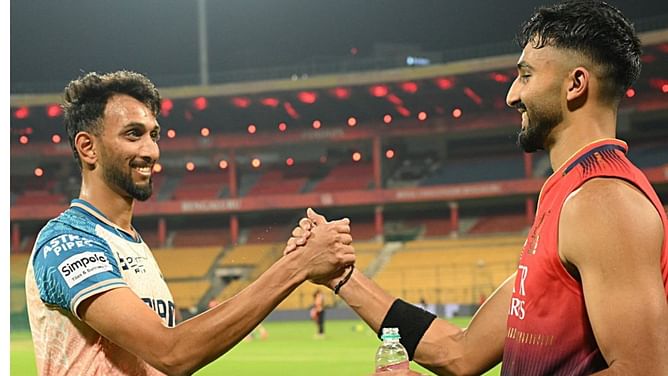 RCB vs GT: घरेलू मैदान पर जीत हासिल करने उतरेगी बेंगलुरू, जानें क्या हो सकती है प्लेइंग 11