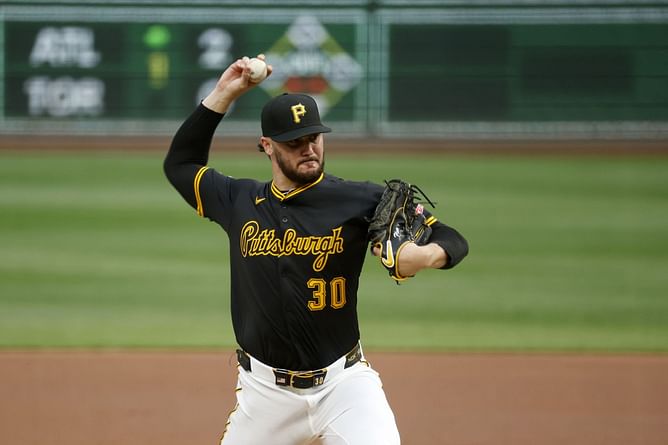 WATCH: Hundreds of fans lineup outside PNC Park for Paul Skenes' bobblehead night