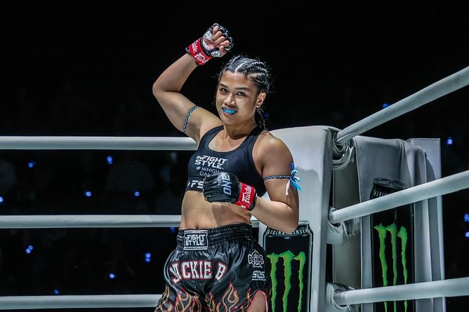 WATCH: Jackie Buntan throws fire and fury in heart-pounding exchange vs. Italian slugger in Bangkok showdown