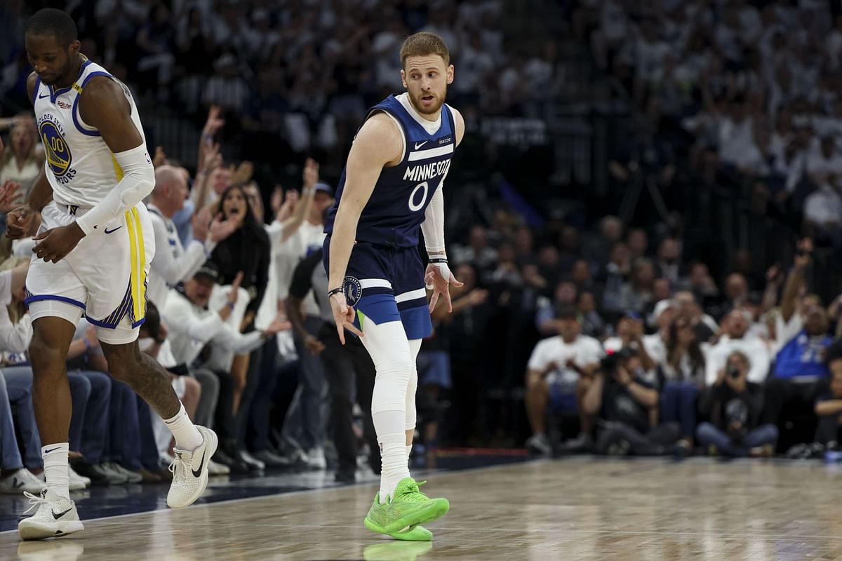 How much is Donte DiVincenzo's Contract?