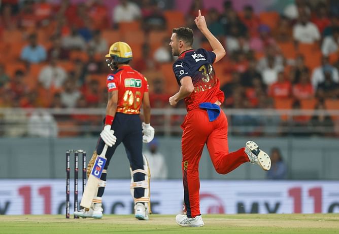 Comeback man Josh Hazlewood sends Shreyas Iyer packing for 2 as batter attempts ugly slog in PBKS vs RCB IPL 2025 Qualifier 1 match [Watch]