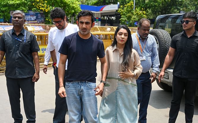 Gautam Gambhir seeks blessings at Sri Venkateswara Swamy Temple in Tirumala with family ahead of ENG vs IND 2025 Tests [Watch]