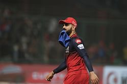 Virat Kohli's interesting reaction to Dinesh Karthik's suggestions during timeout of RCB vs SRH IPL 2025 match [Watch]