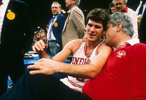 Steve Alford (L) with Bob Knight- Source: Imagn