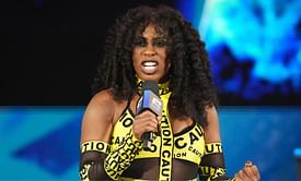 WWE star Naomi makes an urgent request