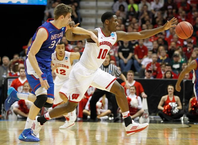 Wisconsin socials share 3-word message celebrating former standout Nigel Hayes-Davis' Euroleague MVP win