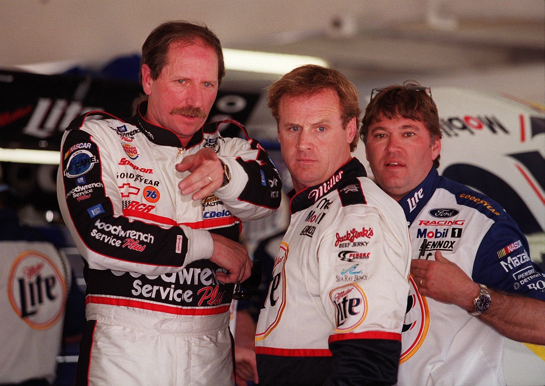 Dale Earnhardt Sr. with Rusty Wallace during the 2000 Daytona 500 practice. Source: Imagn