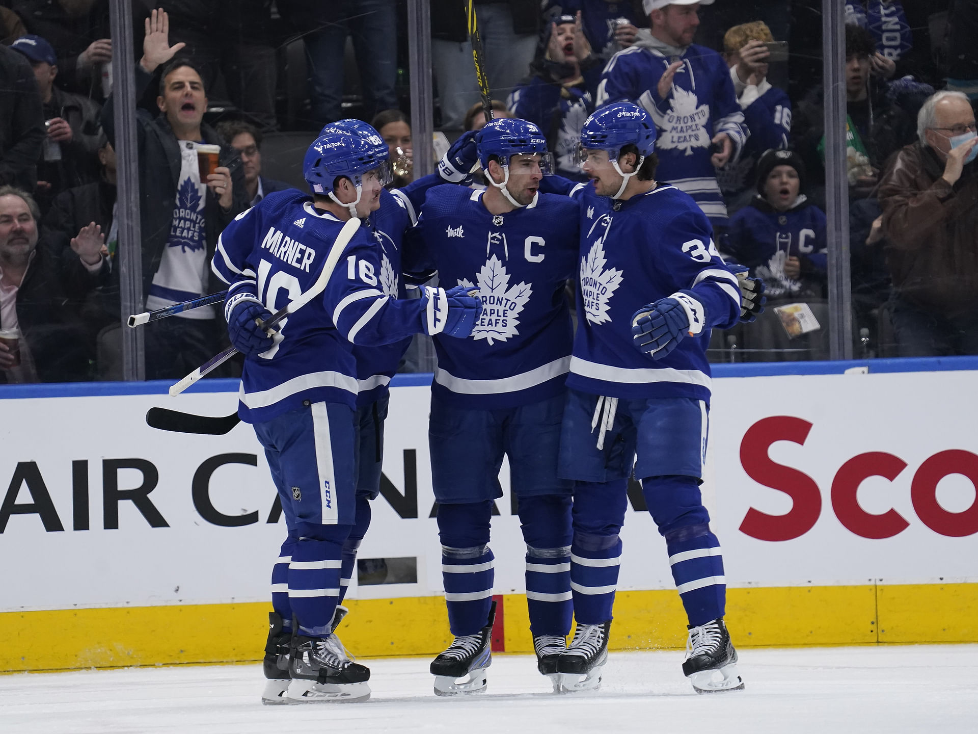 NHL: New York Islanders at Toronto Maple Leafs - Source: Imagn