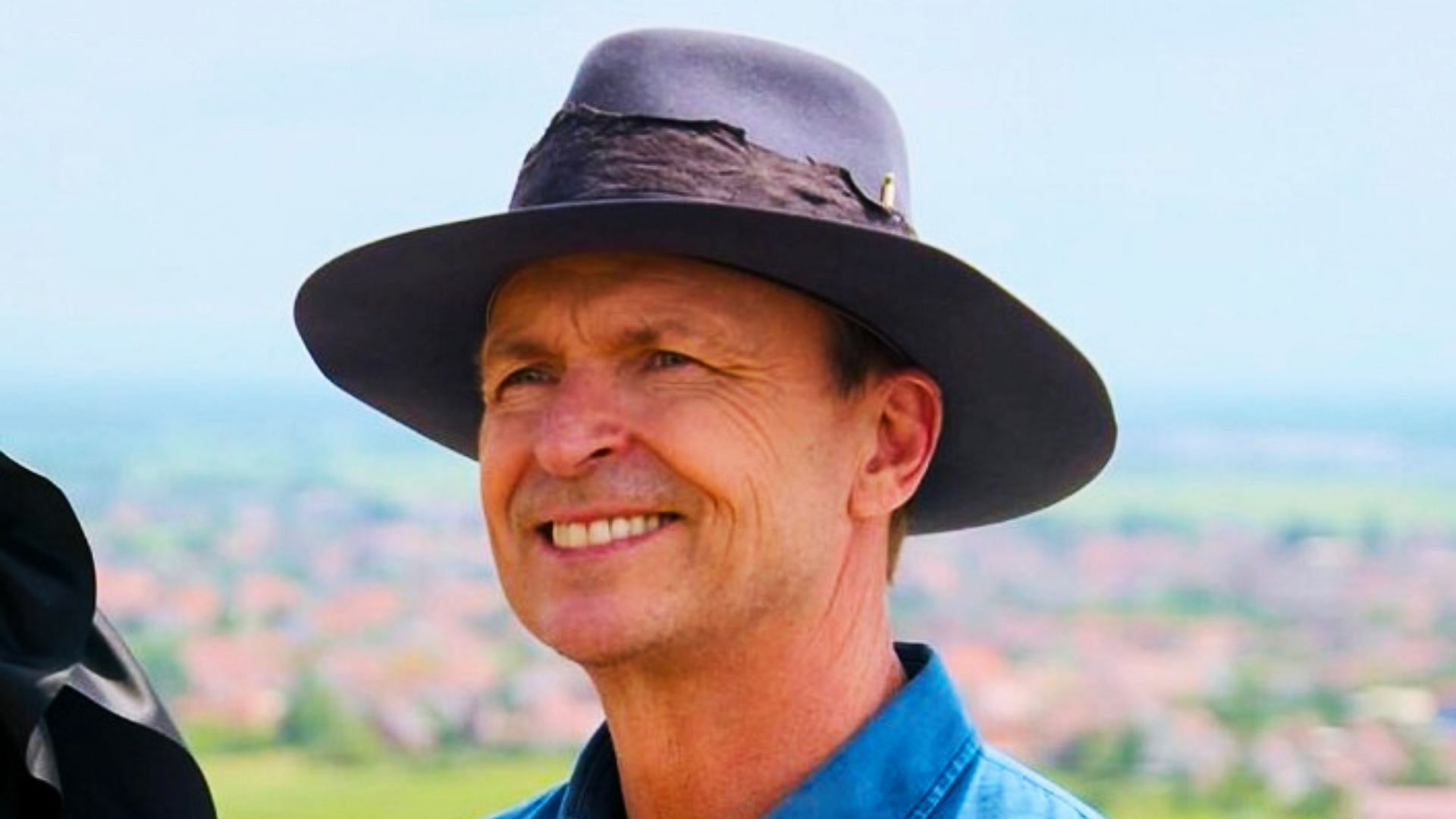 The Amazing Race host Phil Keoghan (image via Instagram/@theamazingrace)