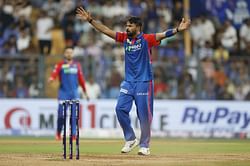 Mukesh Kumar clobbered for five boundaries in massive 27-run over in MI vs DC IPL 2025 match [Watch]