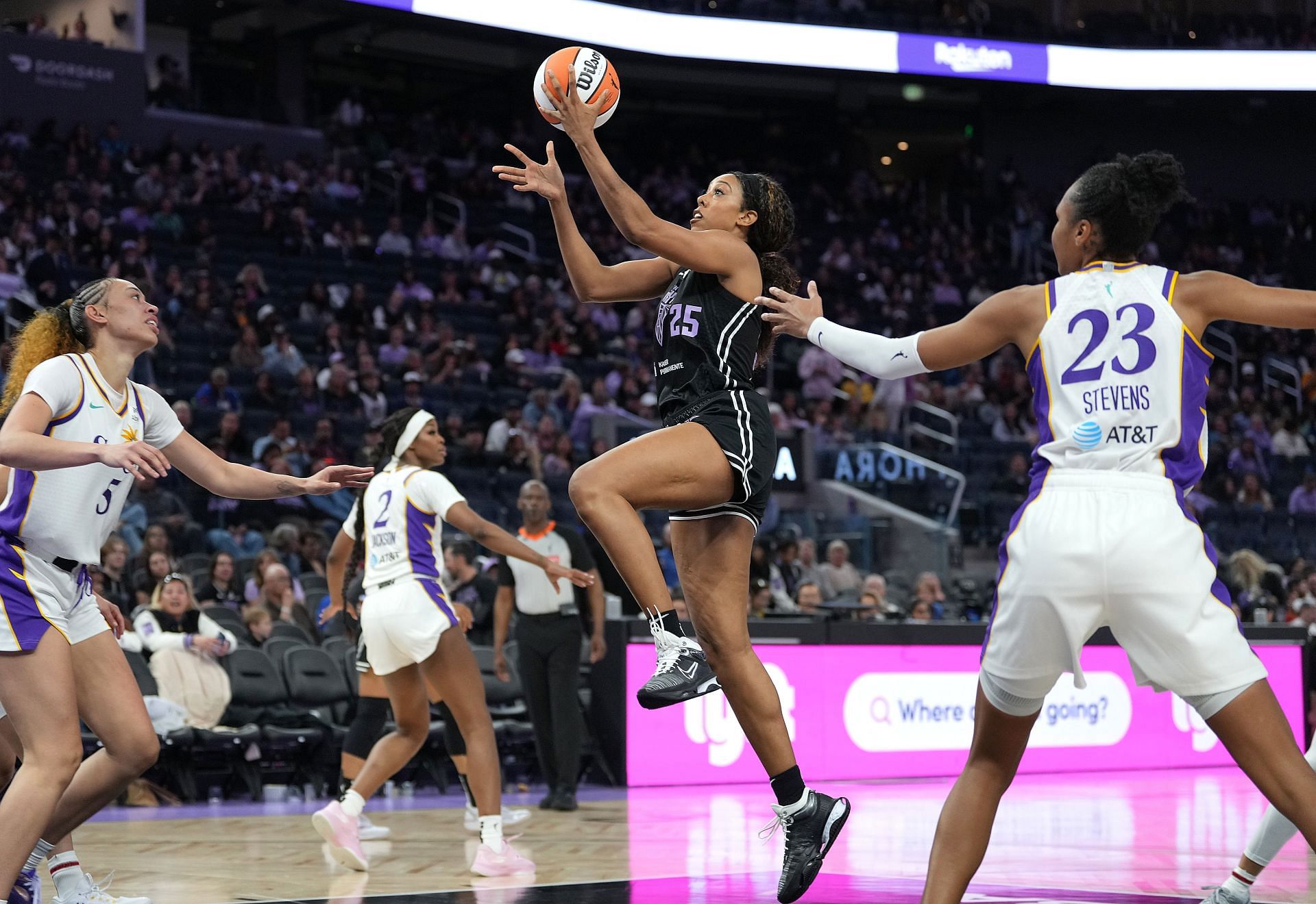 Los Angeles Sparks v Golden State Valkyries - Source: Getty
