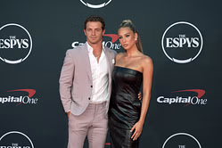 Braxton Berrios’ GF Alix Earle enjoys “Miami Swim Week” in sleek black swimwear with gymnast Olivia Dunne